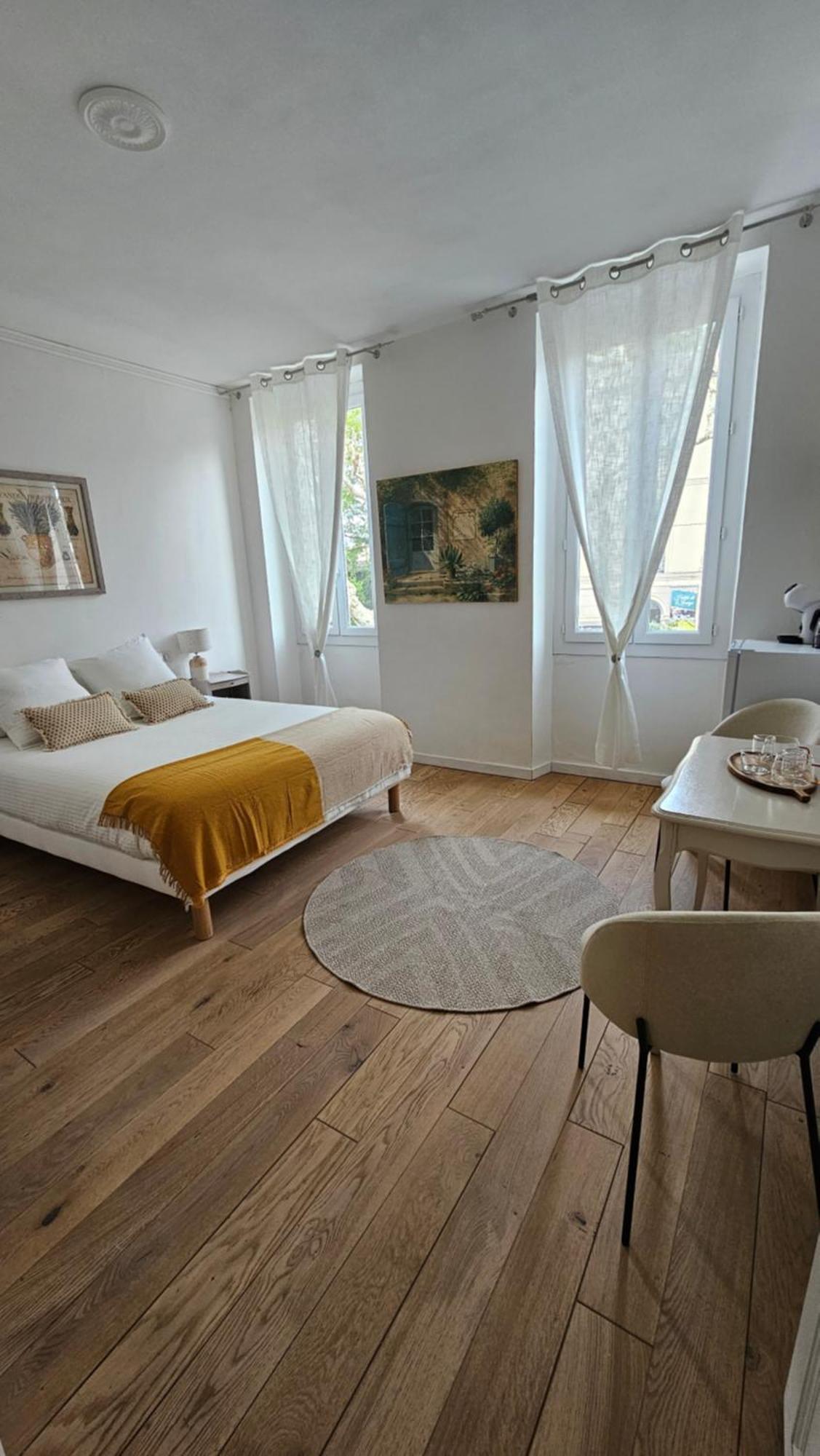 Les Chambres De Reseau Louisanne Saint-Rémy-de-Provence Exteriör bild